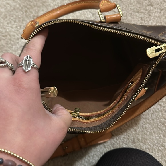 Authentic Louis Vuitton Cross-Body Bag - Picture 3 of 3